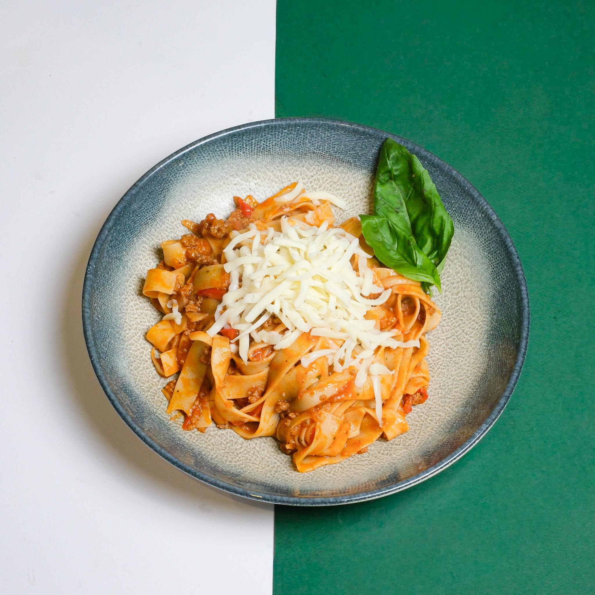 FETTUCINE BOLOGNESE